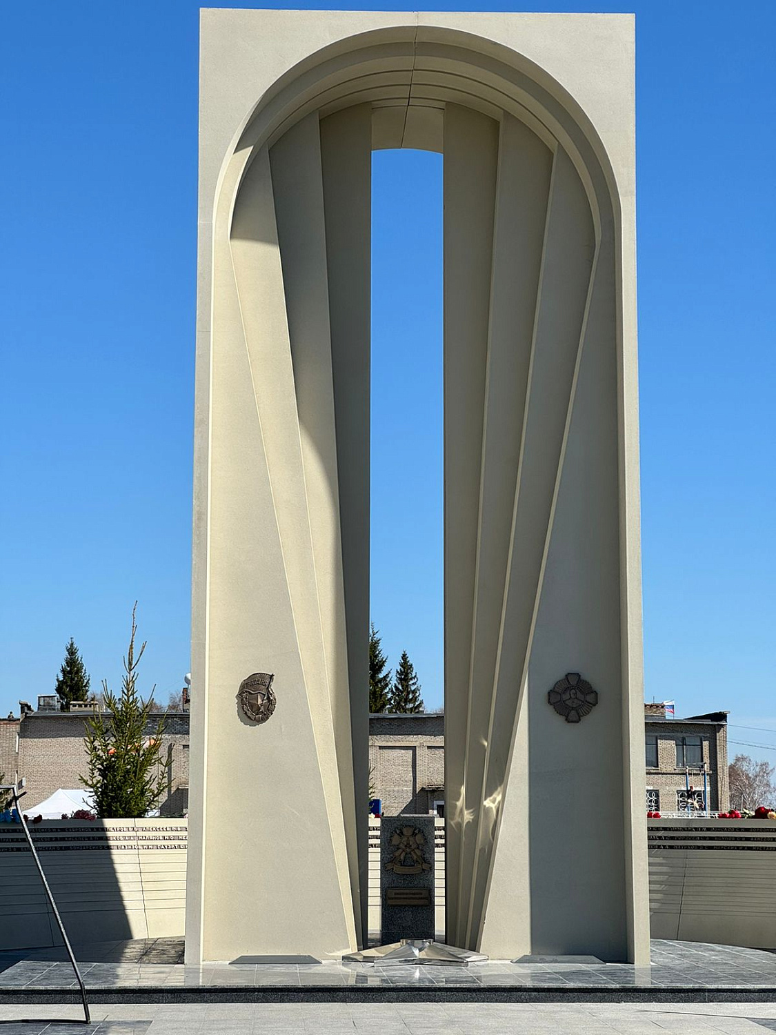 Завод «Ван» принял участие в создании военного мемориала «За нашу победу!» в Шилово