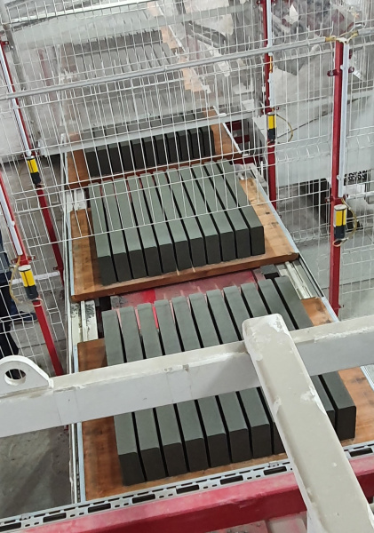 Бортовой камень БР 100.20.8 Стандарт серый Бортовой камень БР 100.20.8 Стандарт серый