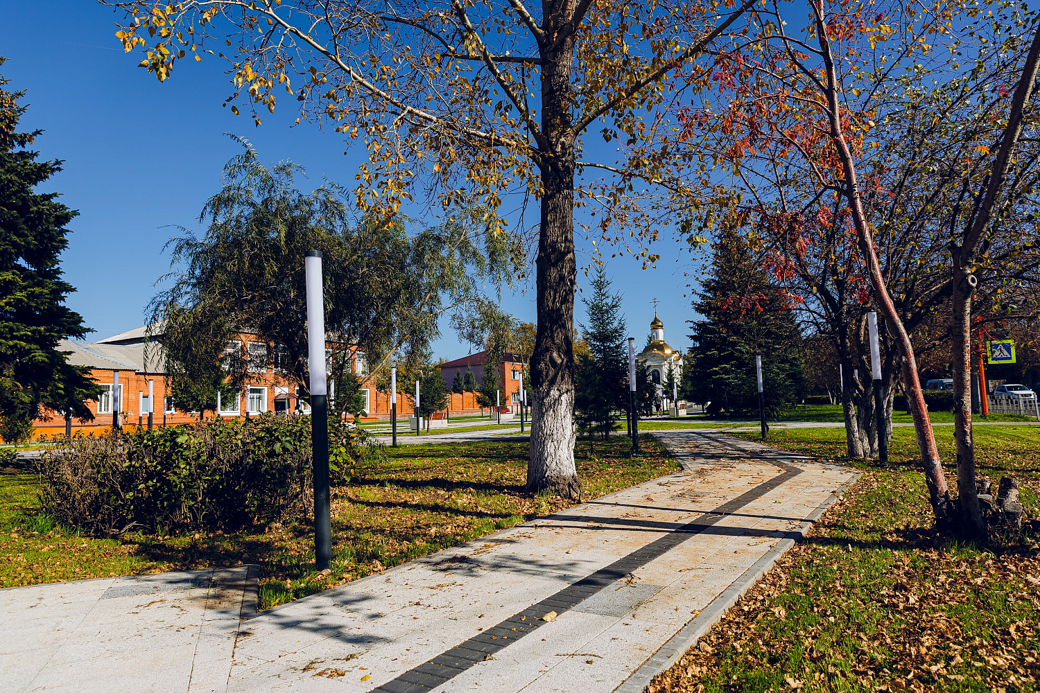 Сквер Памяти у часовни "Всех Скорбящих Радость", г. Ленинск-Кузнецкий