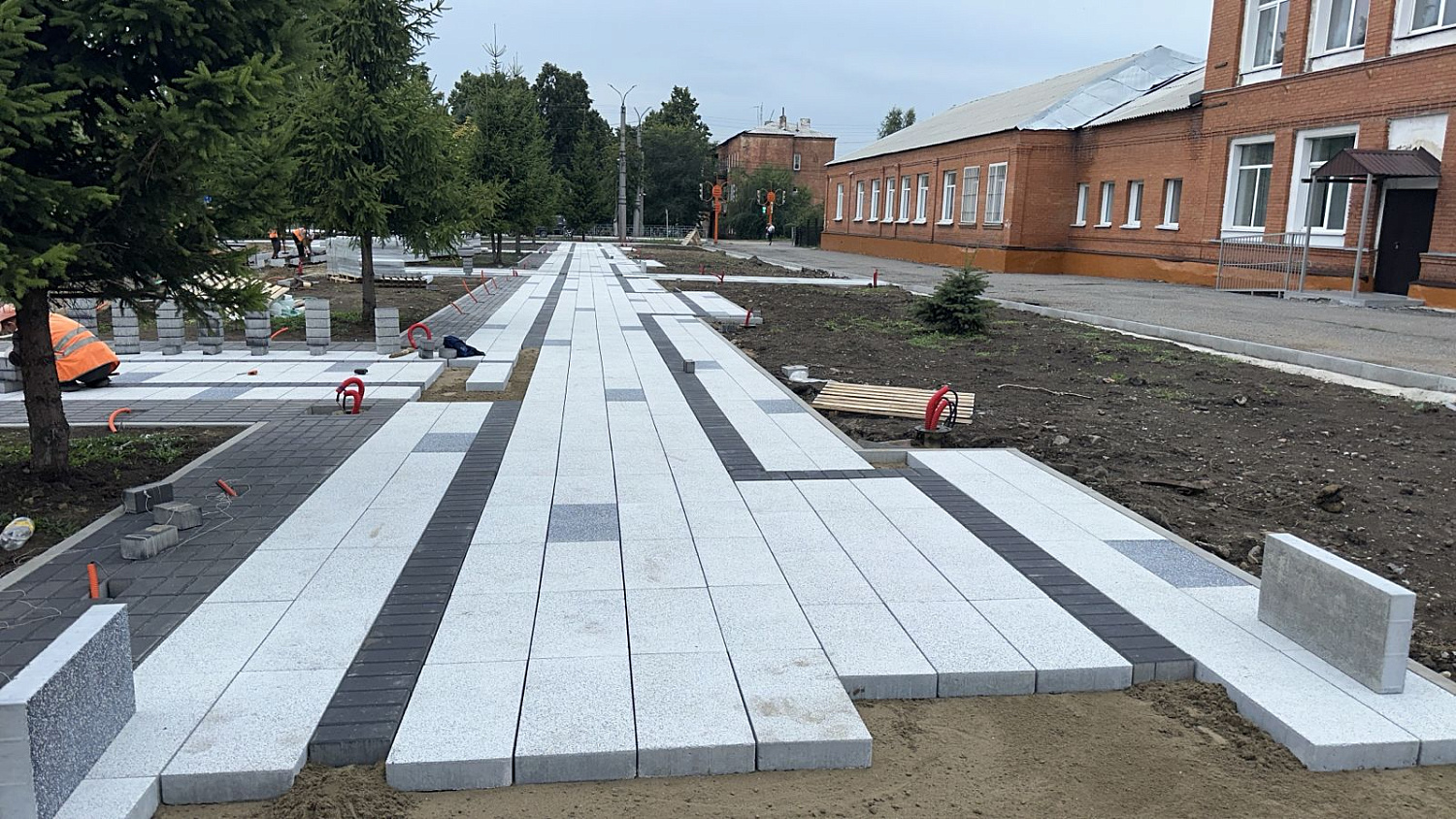 Благоустройство сквера Памяти у часовни "Всех Скорбящих Радость"